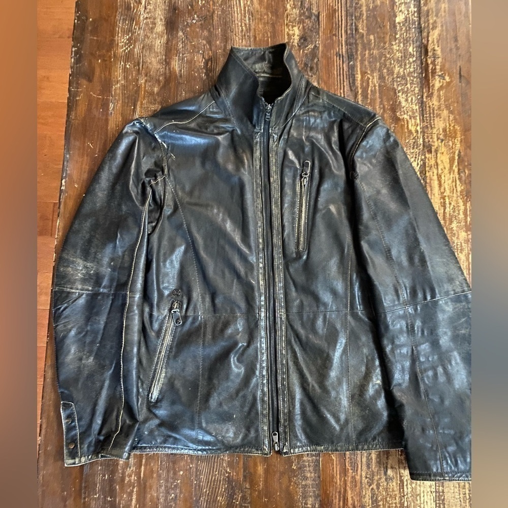 Men’s distressed leather moto jacket size large